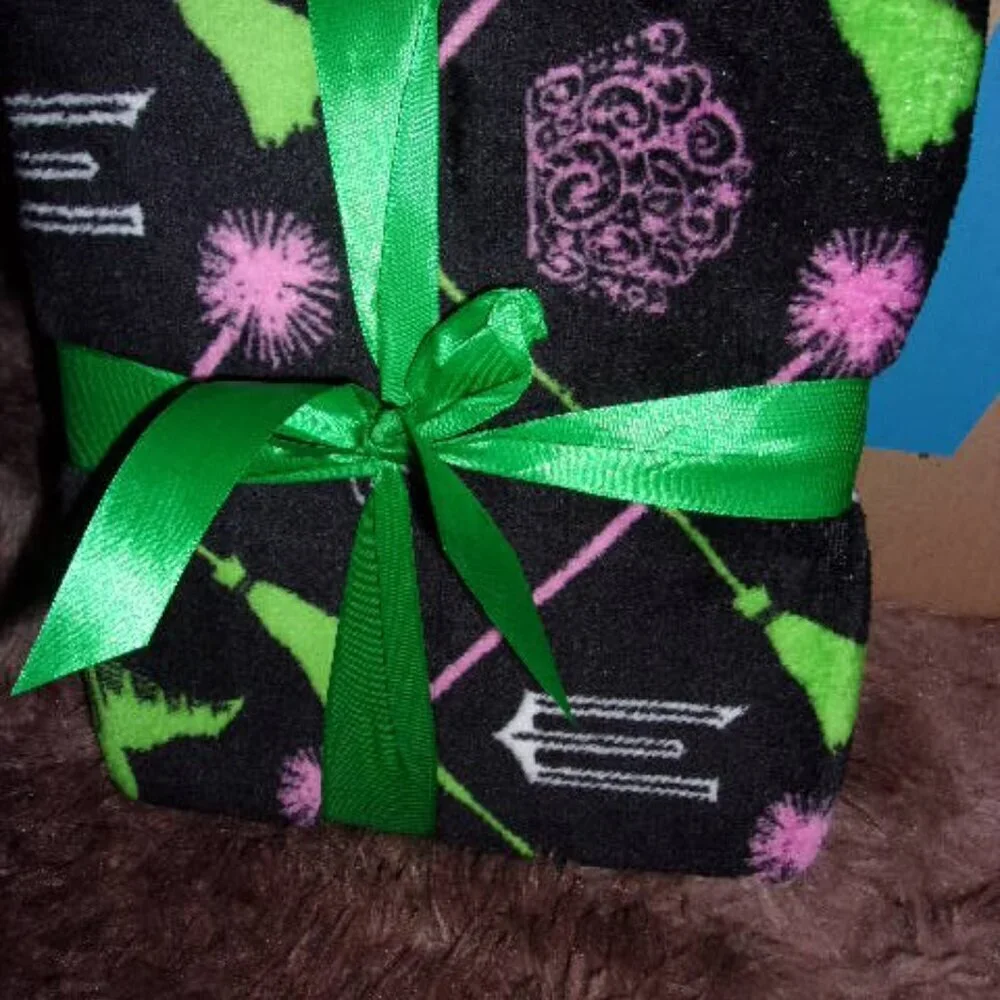 New Wicked Silk Touch Blanket 40”x50””